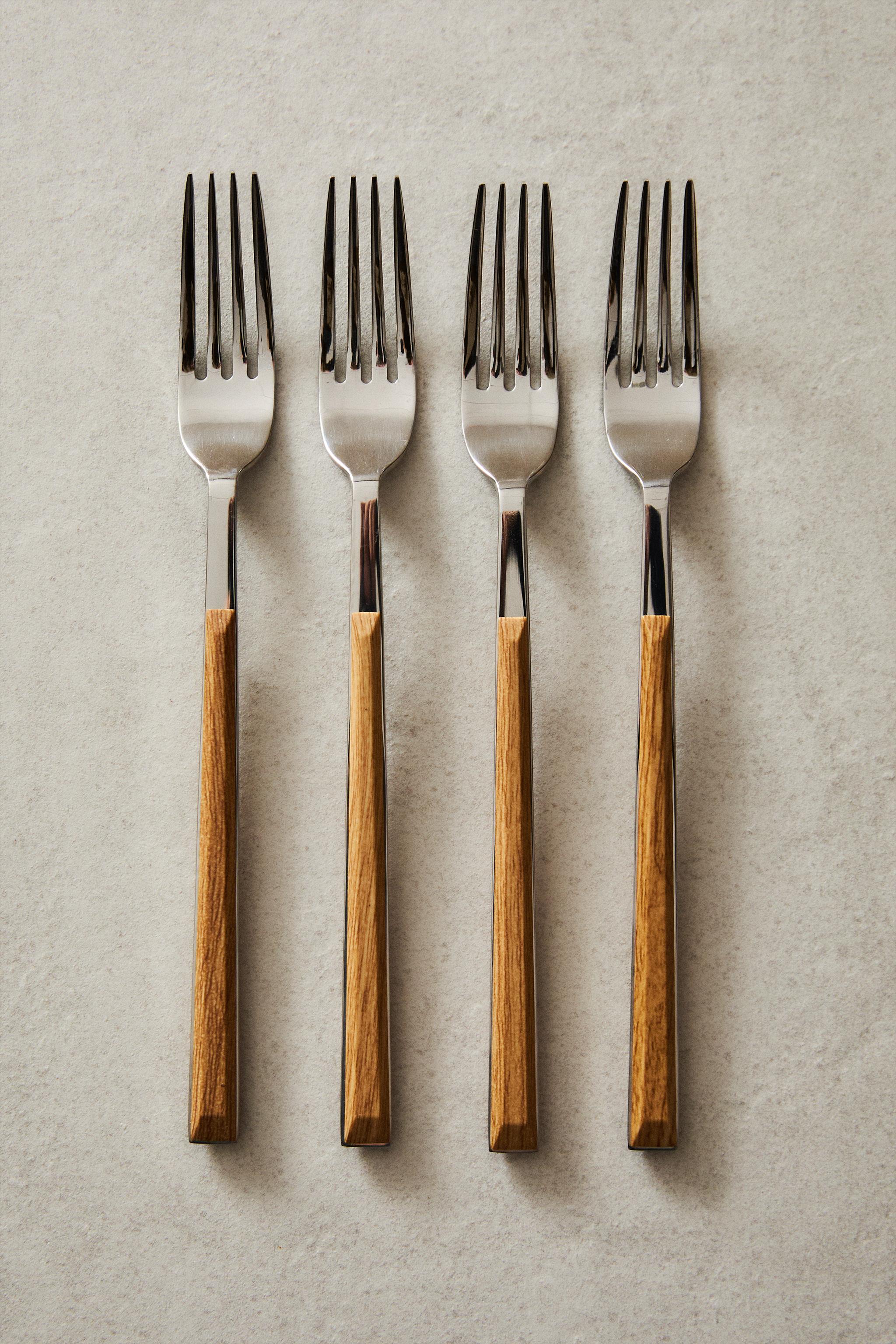 SET OF FORKS WITH WOOD-DESIGN HANDLES (SET OF 4)